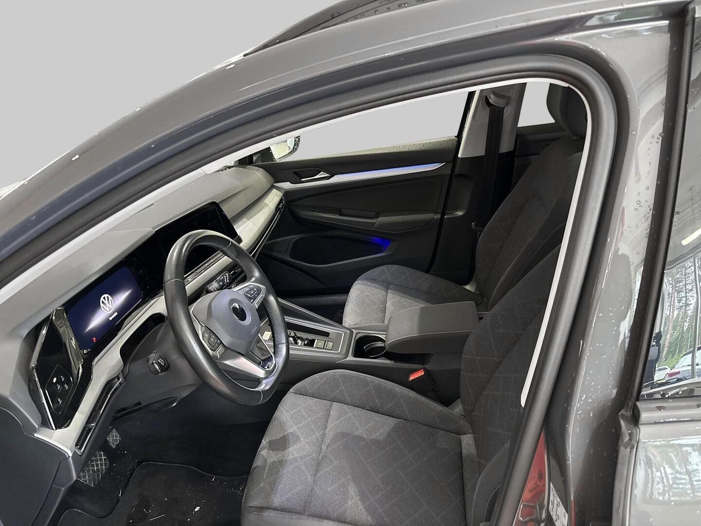 Volkswagen Golf 2022, kuva 3/3