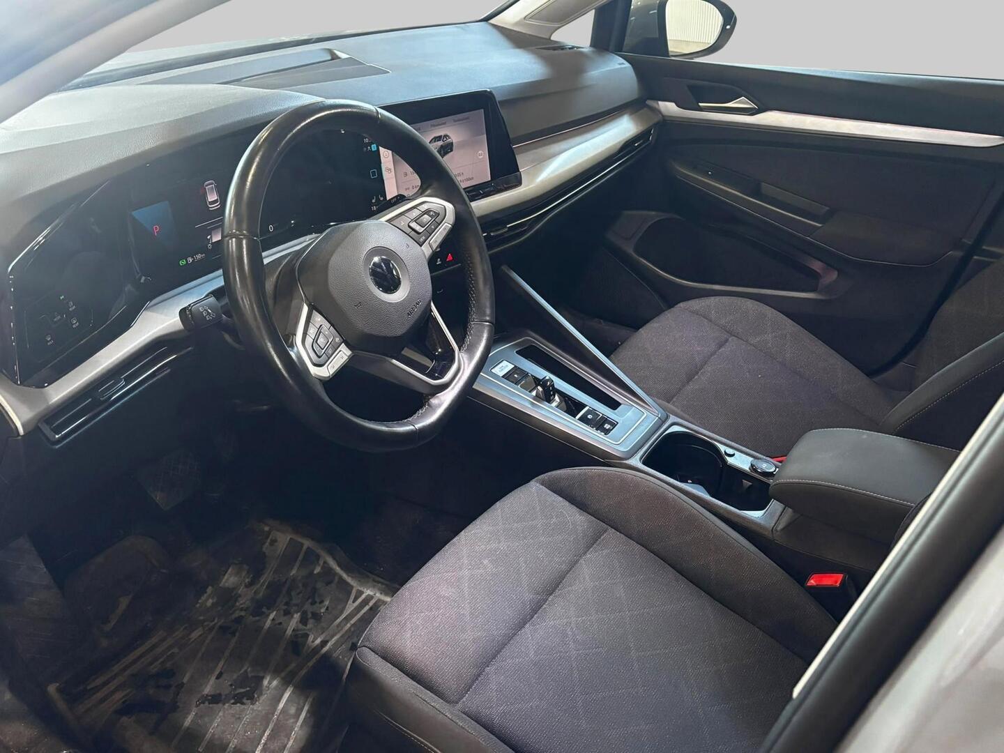 Volkswagen Golf 2022, kuva 3/3