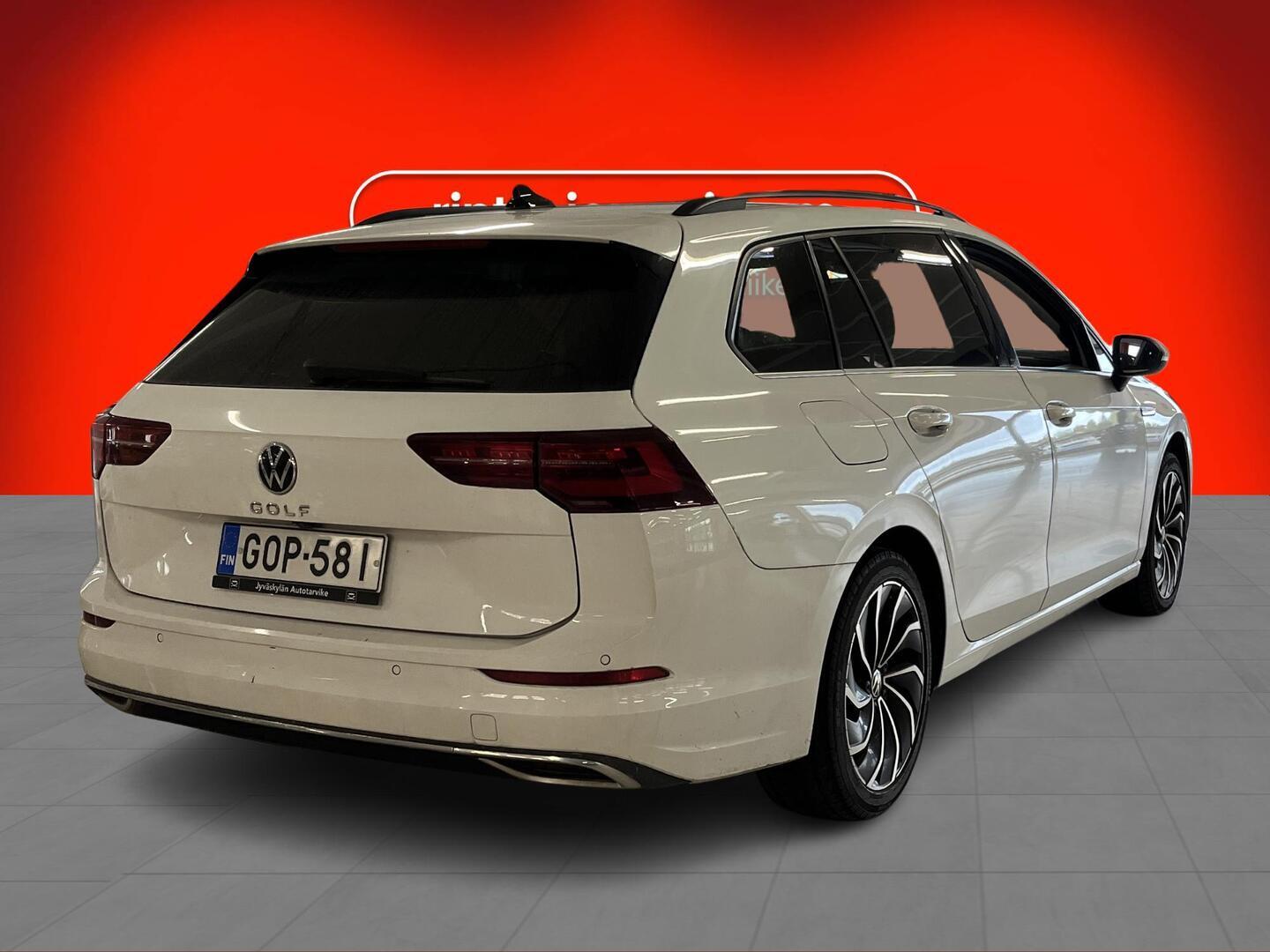 Volkswagen Golf 2021, photo 2/3