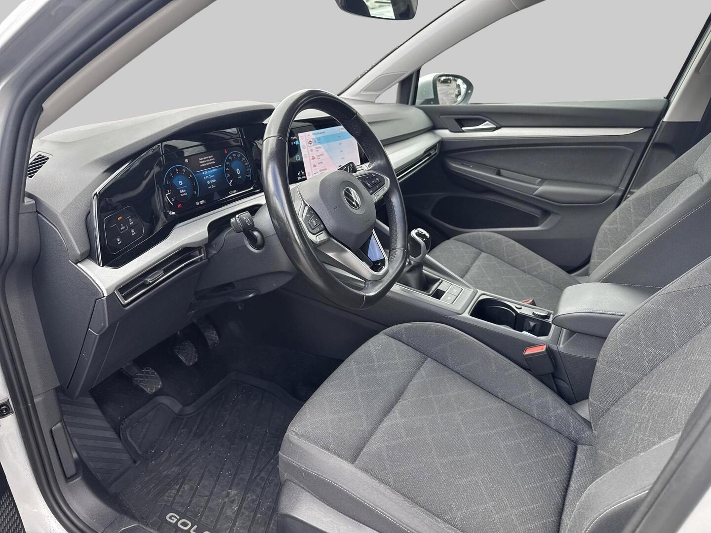 Volkswagen Golf 2022, kuva 3/3