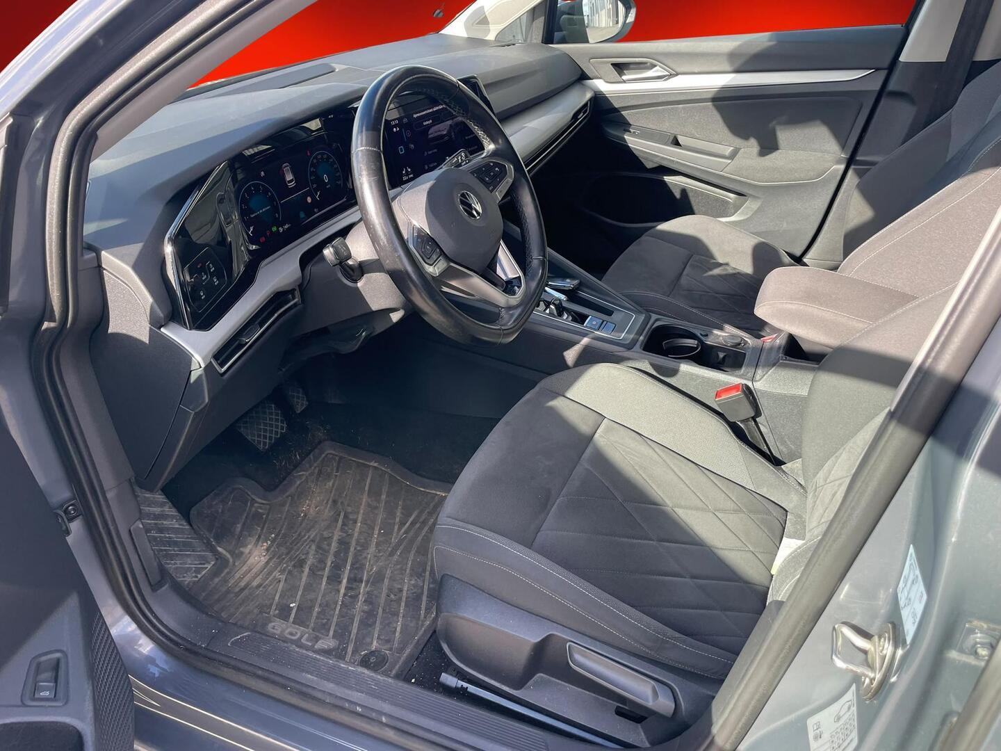 Volkswagen Golf 2021, kuva 3/3