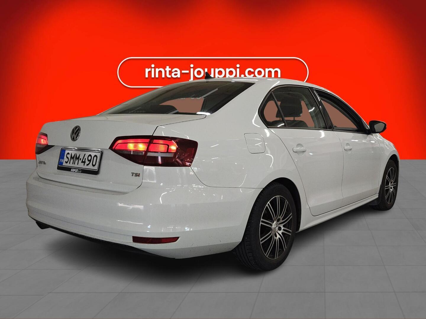 Volkswagen Jetta 2017, kuva 2/3