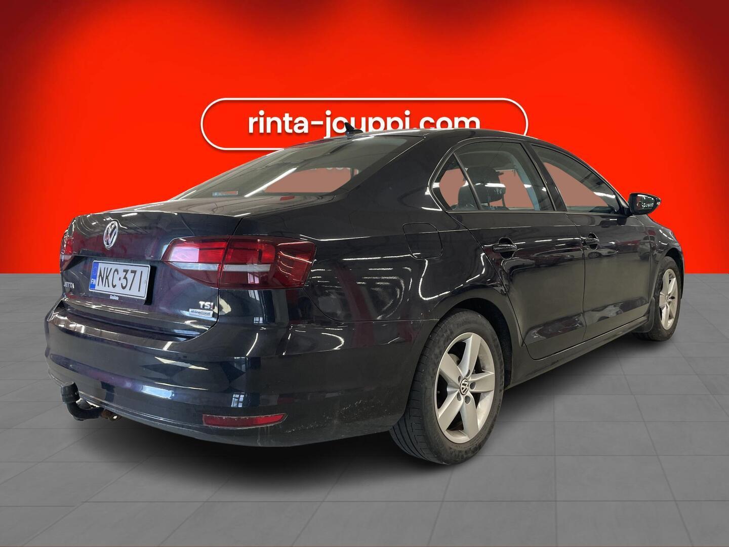 Volkswagen Jetta 2016, kuva 2/3
