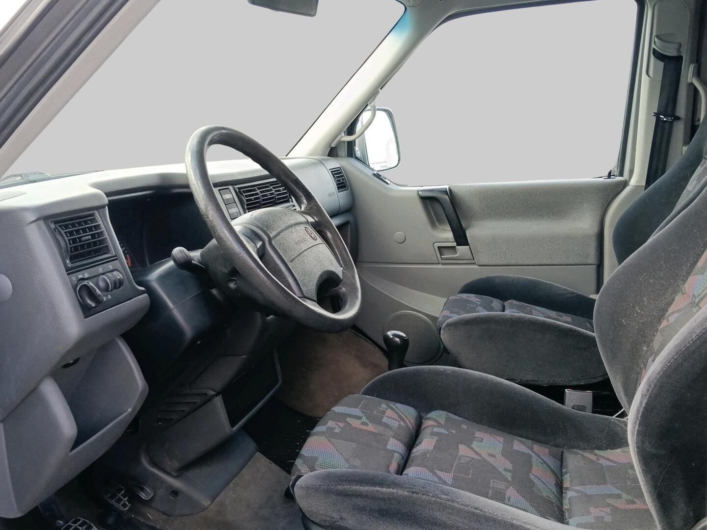 Volkswagen Multivan 2,8 VR6 GL 1997, kuva 3/3