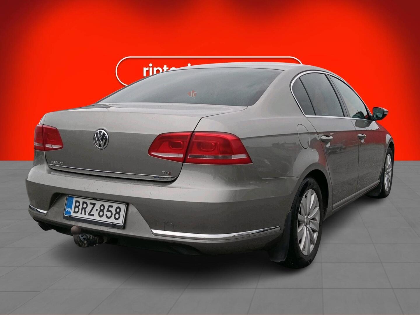 Volkswagen Passat 2014, kuva 2/3