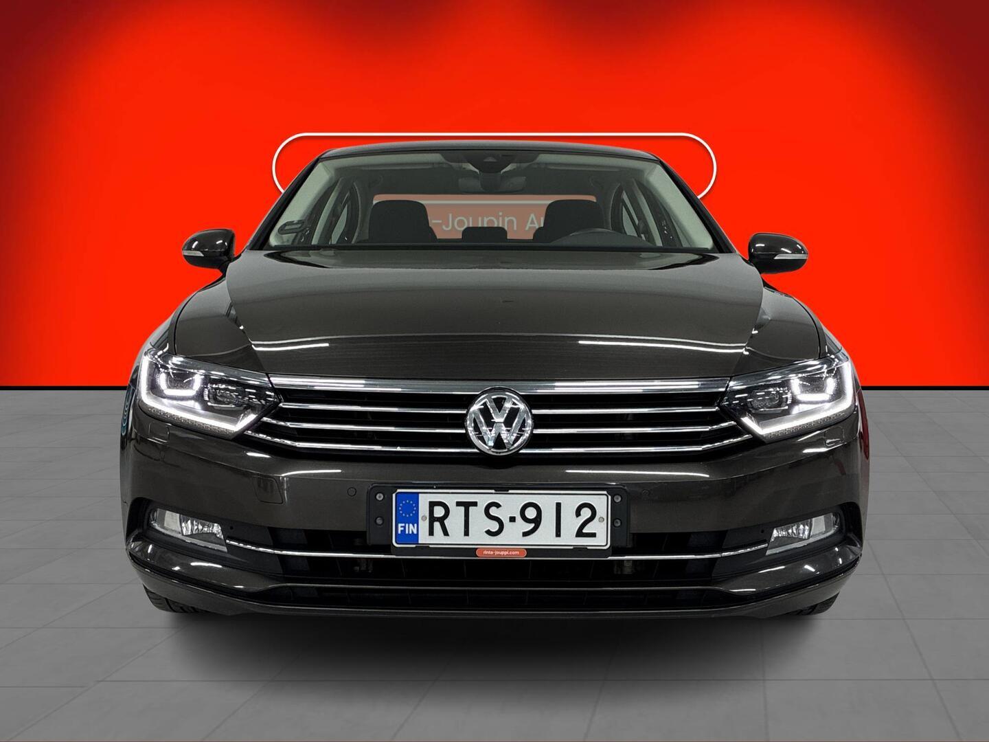 Volkswagen Passat 2018, kuva 2/3