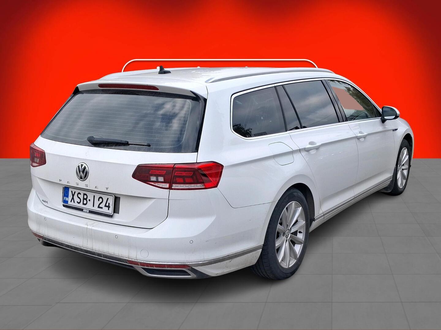 Volkswagen Passat 2020, bild 2/3