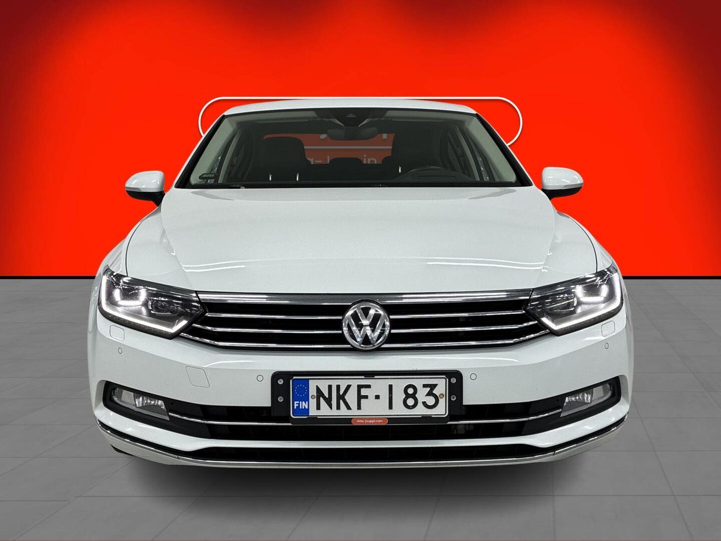 Volkswagen Passat 2016, bild 2/3