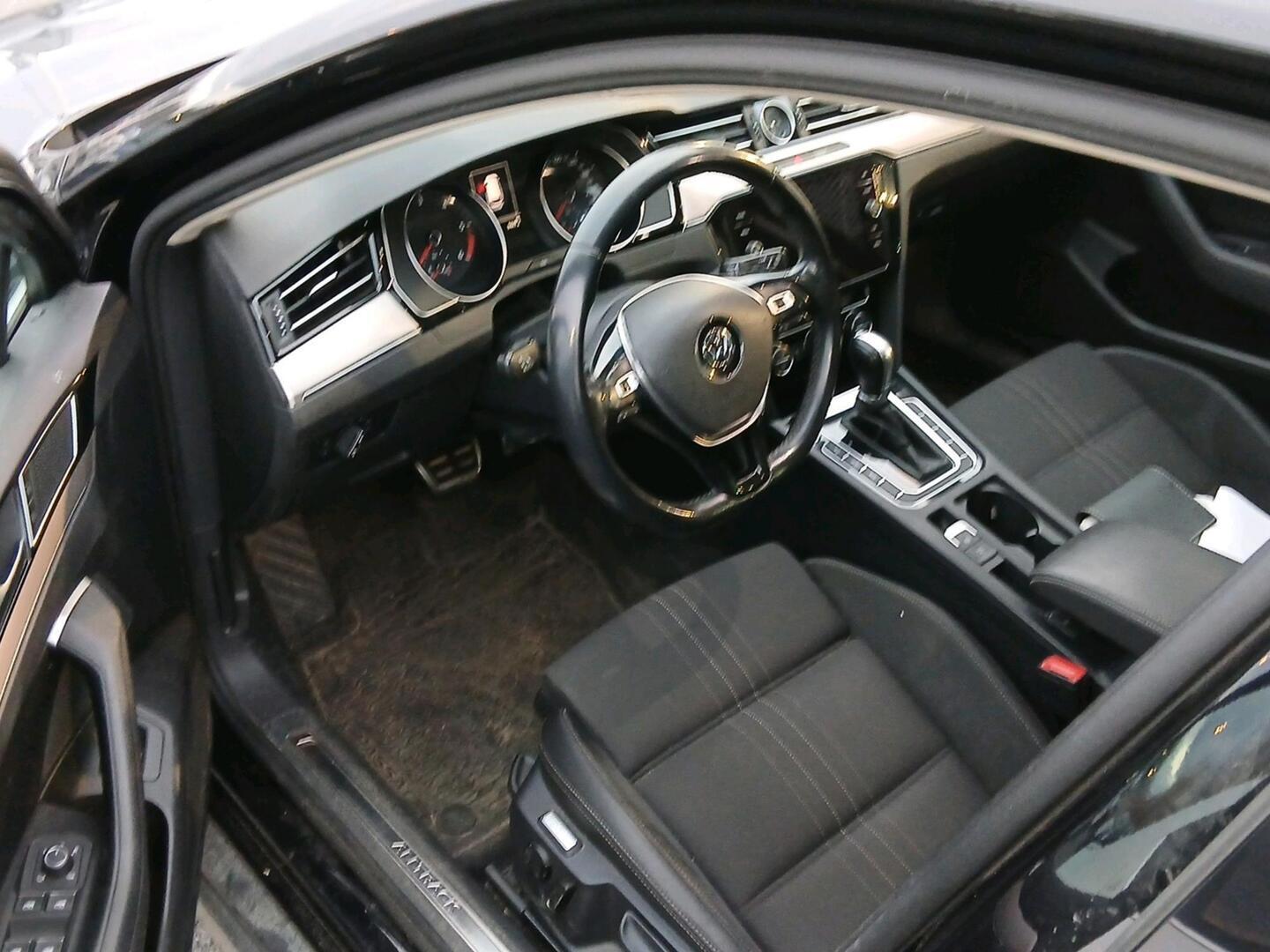 Volkswagen Passat 2018, kuva 3/3