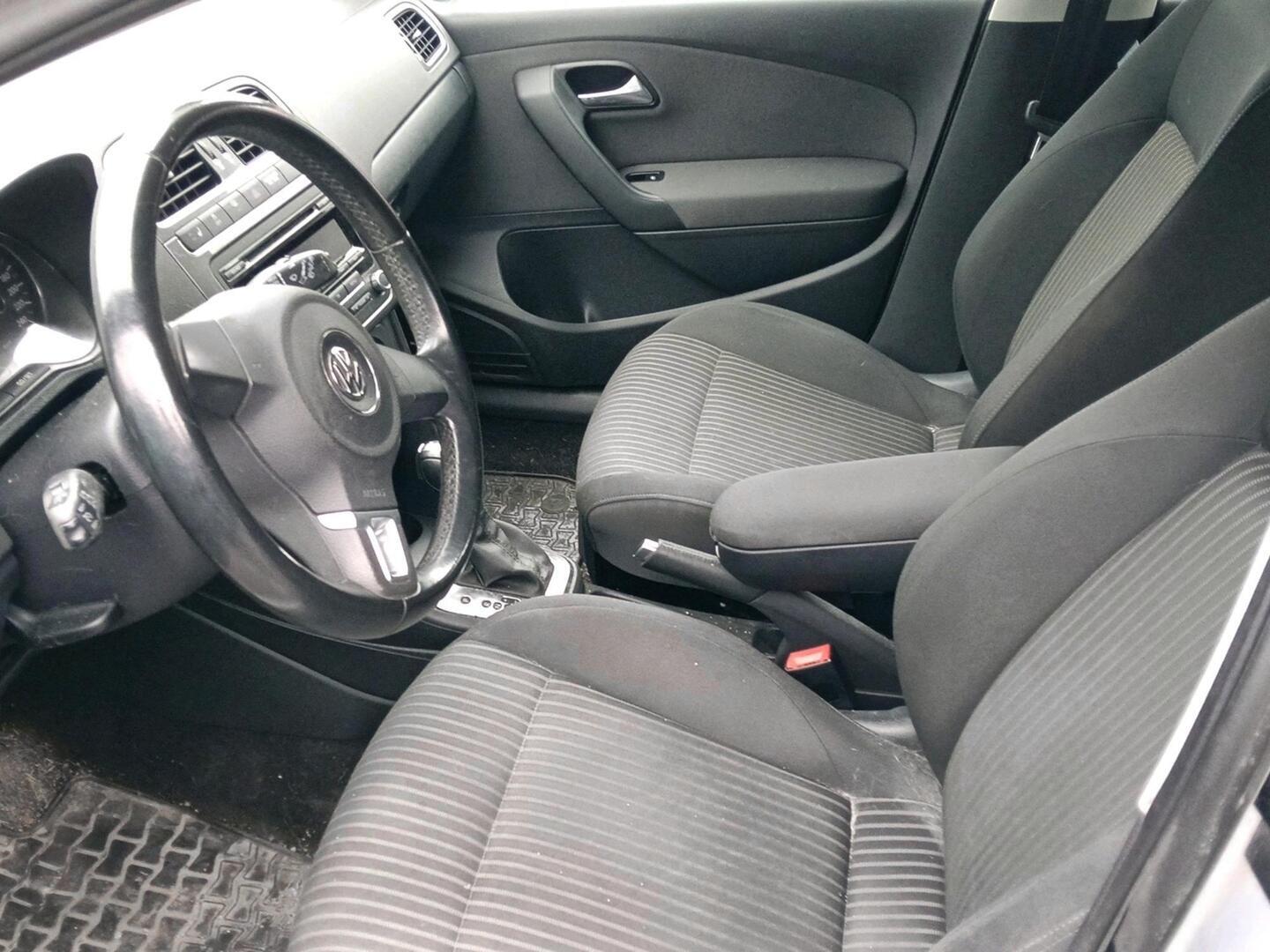 Volkswagen Polo 2012, bild 3/3