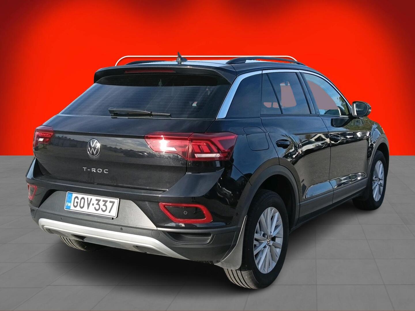 Volkswagen T-Roc 2022, photo 2/3