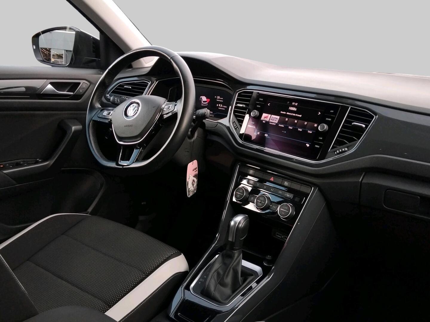 Volkswagen T-Roc 2020, kuva 3/4