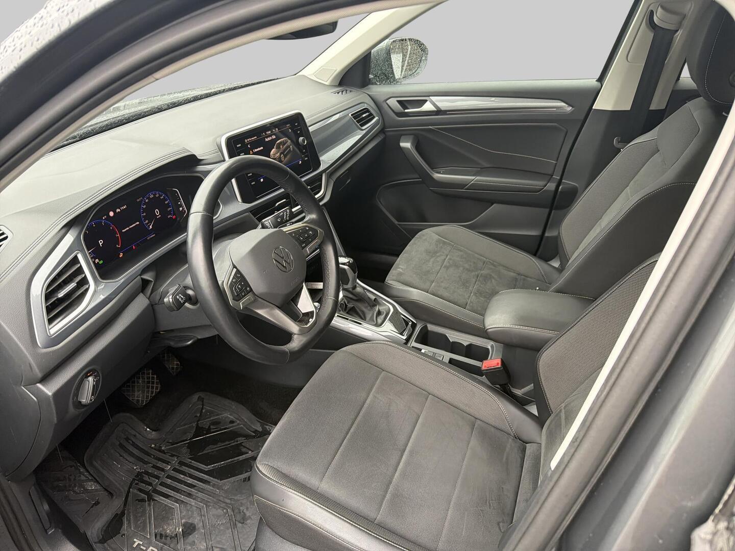 Volkswagen T-Roc 2022, kuva 3/3