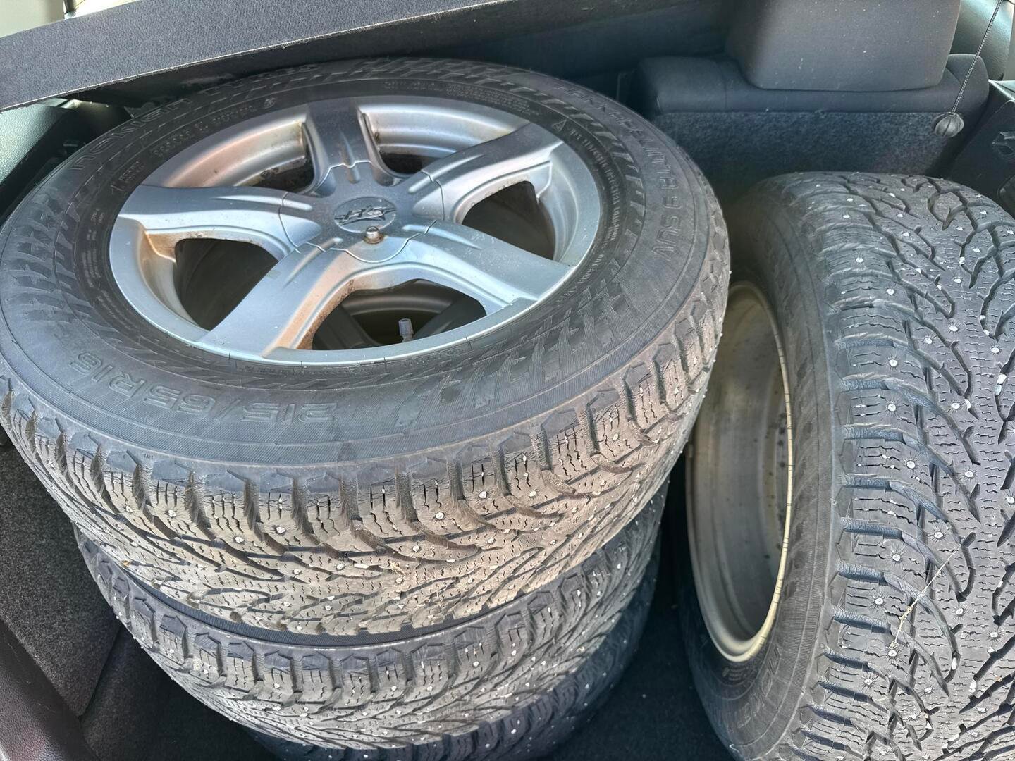 Volkswagen Tiguan 2009, photo 4/4