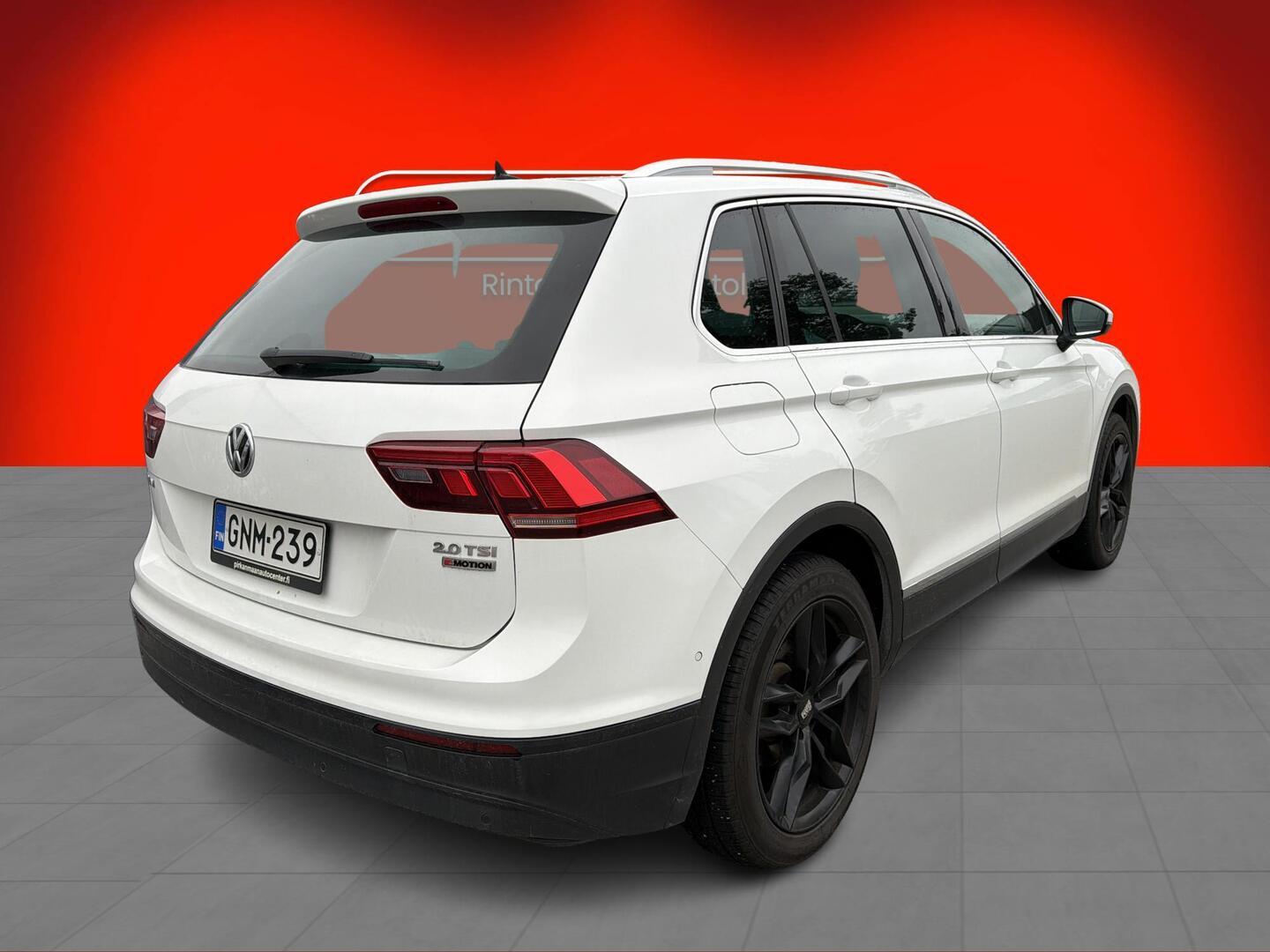Volkswagen Tiguan 2017, bild 2/3
