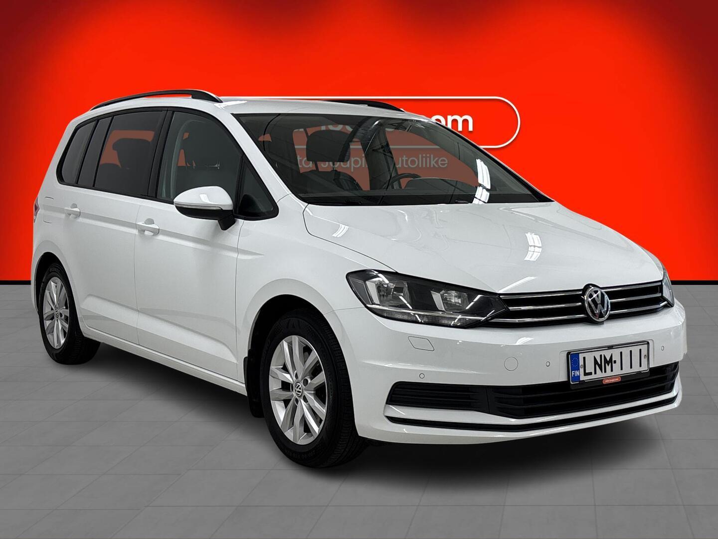 Volkswagen Touran 2016, kuva 3/3