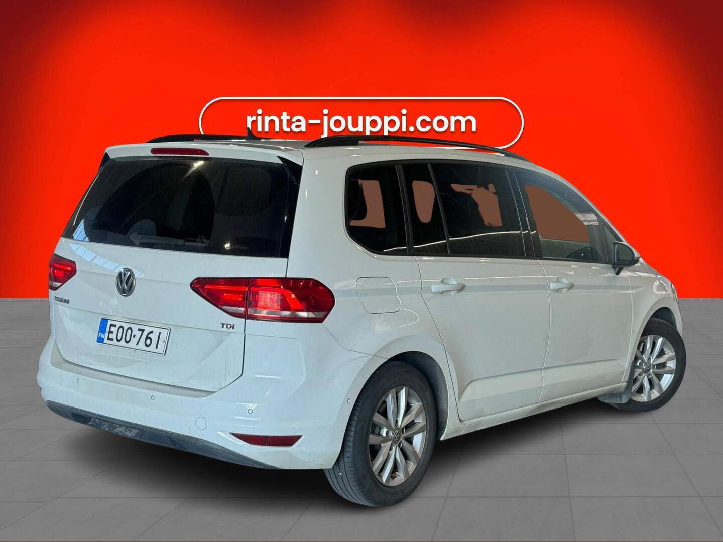 Volkswagen Touran 2017, kuva 2/3