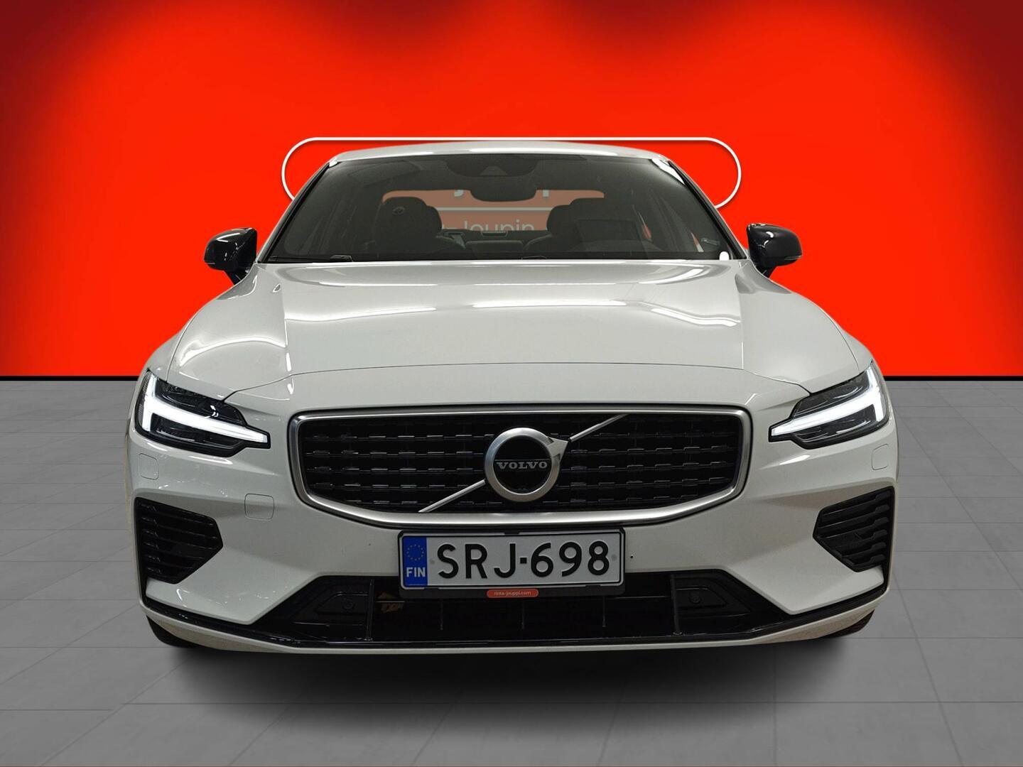 Volvo S60 2020, photo 2/3