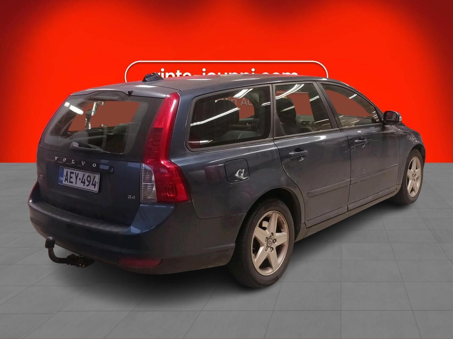 Volvo V50 2,4 (140 hv) Kinetic aut 2008, kuva 2/3