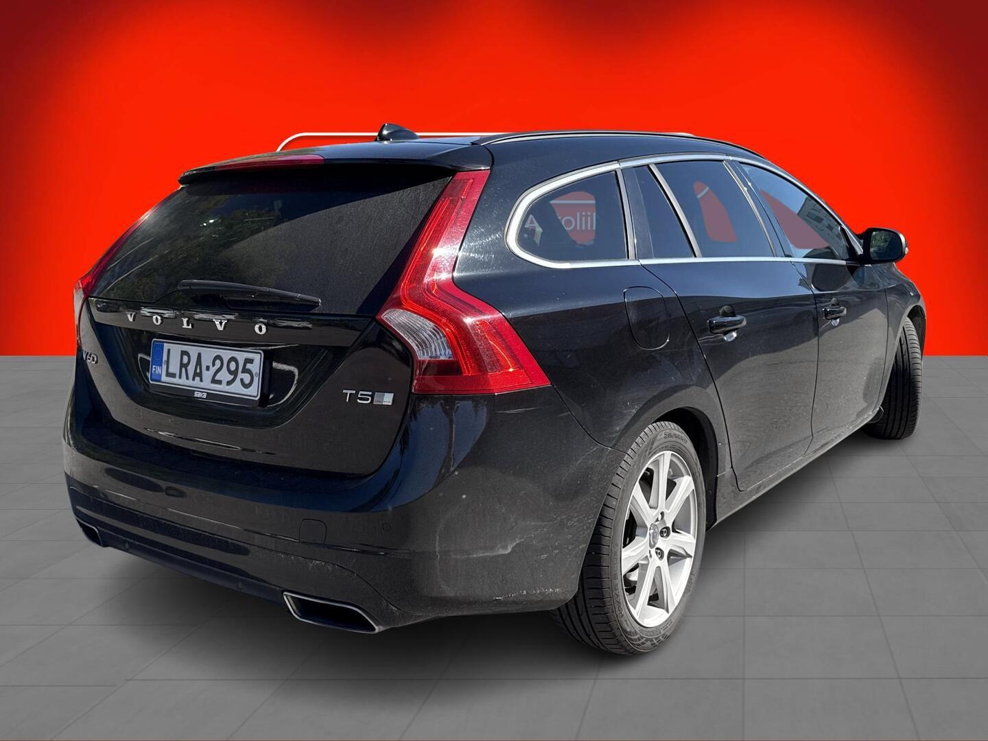 Volvo V60 T5 Business aut 2018, kuva 2/3