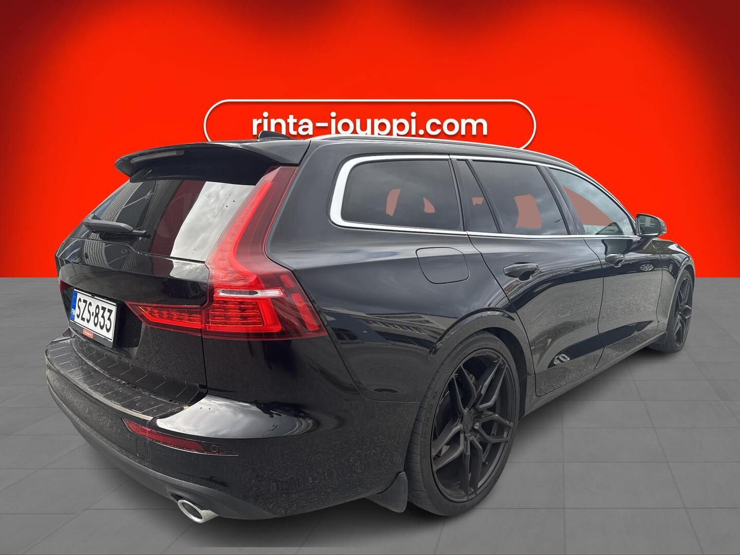 Volvo V60 D3 AWD Business aut 2019, kuva 2/4