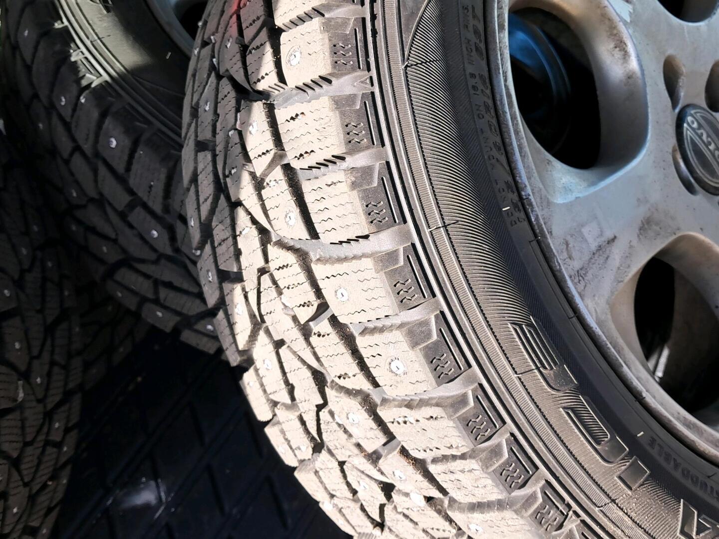 Volvo V70 2,5T Geartronic 2006, kuva 5/6