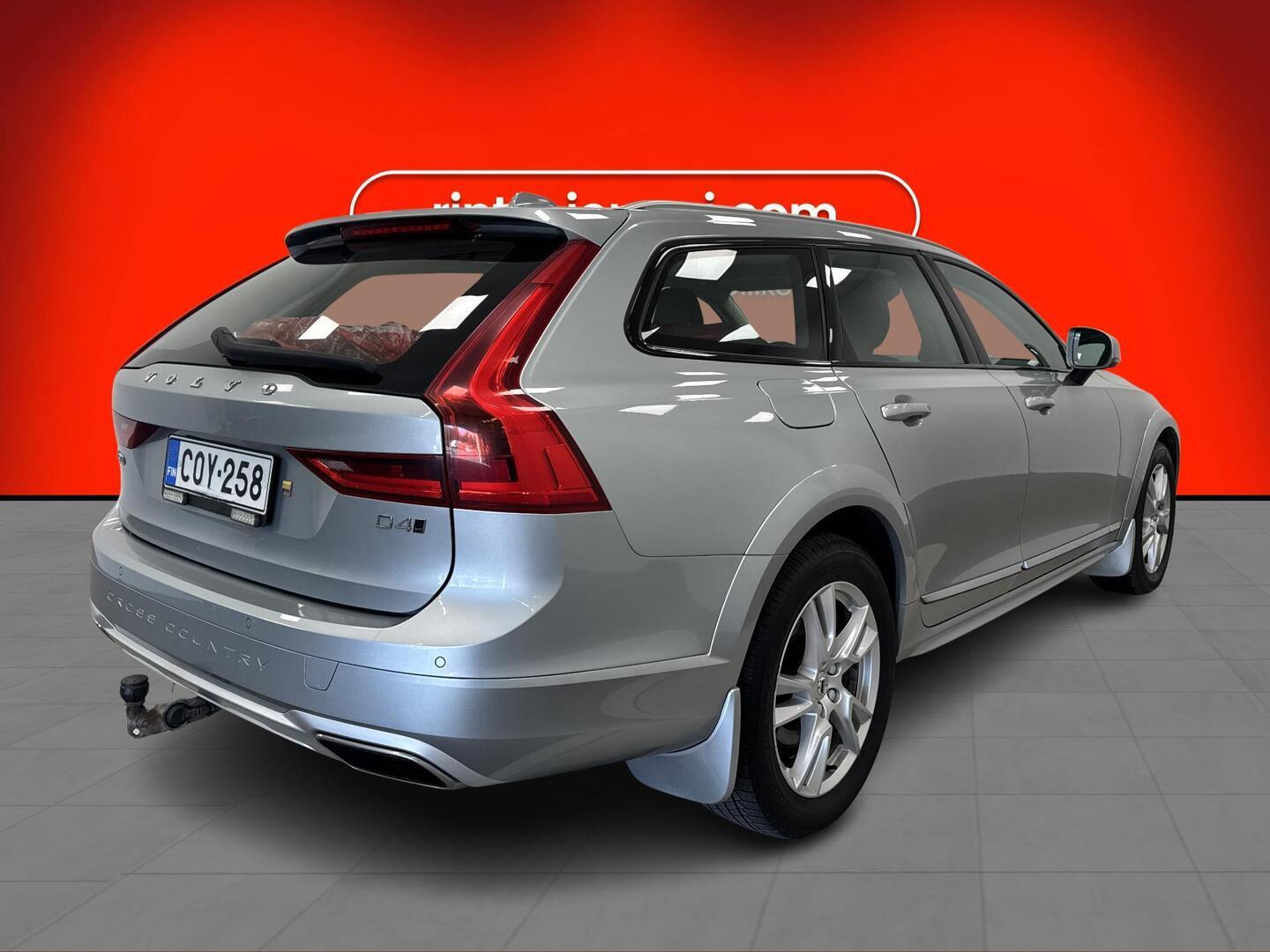 Volvo V90 Cross Country 2019, kuva 5/44