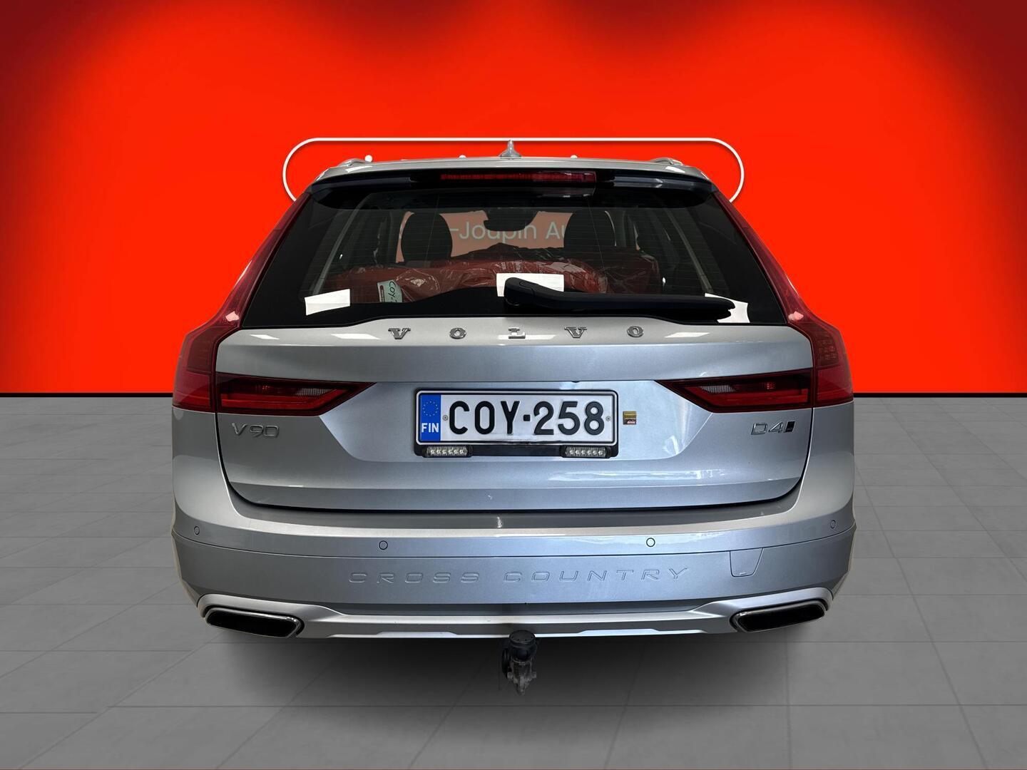 Volvo V90 Cross Country 2019, kuva 6/44