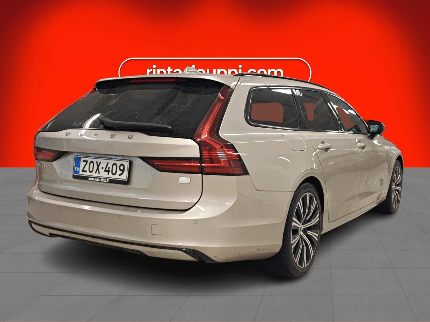 Volvo V90 2023, kuva 2/3