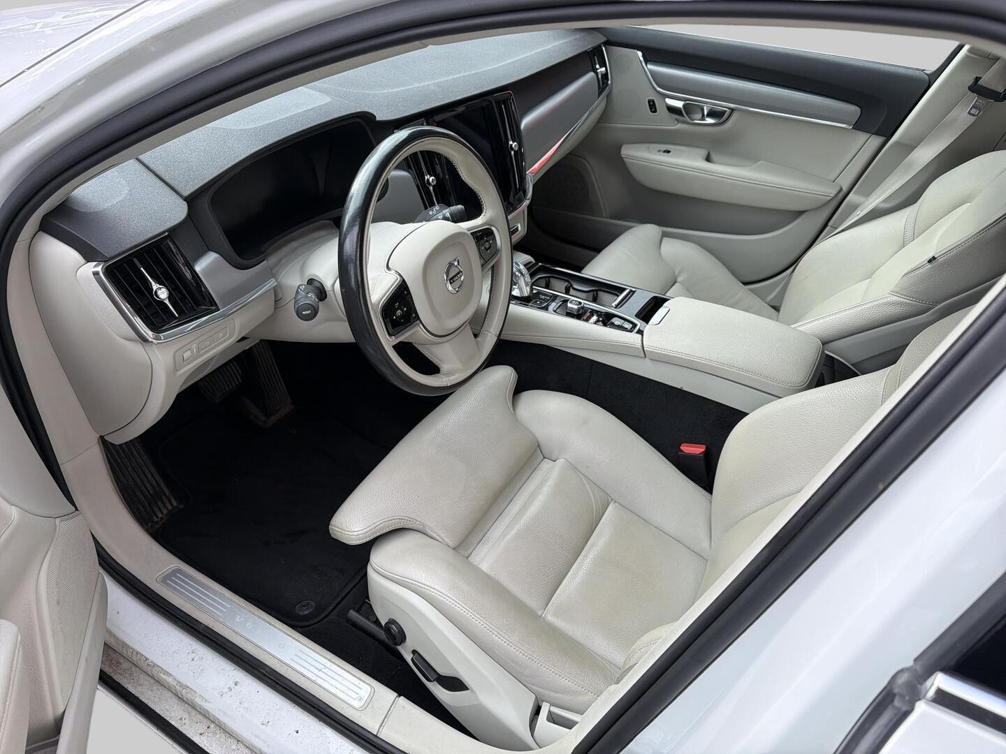Volvo V90 T8 AWD Momentum aut 2017, kuva 3/3