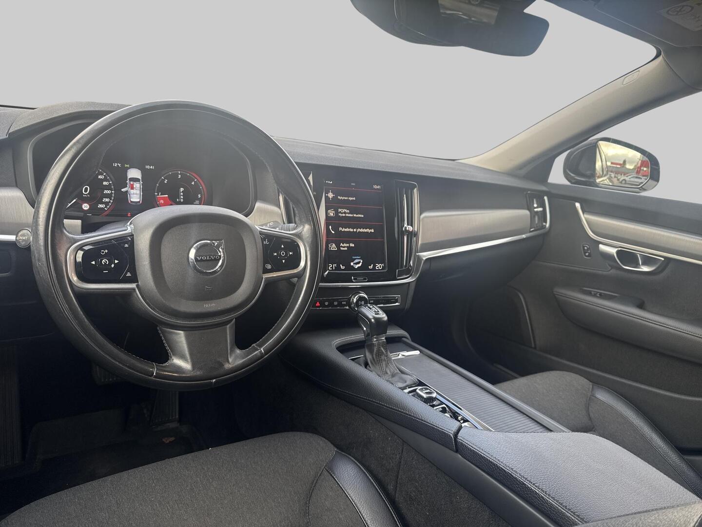 Volvo V90 D4 AWD Business aut 2017, kuva 3/3
