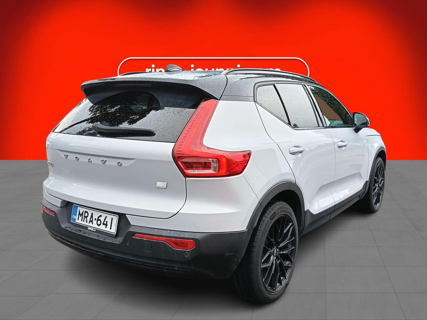 Volvo XC40 P8 AWD Business R-Design aut 2020, photo 2/3