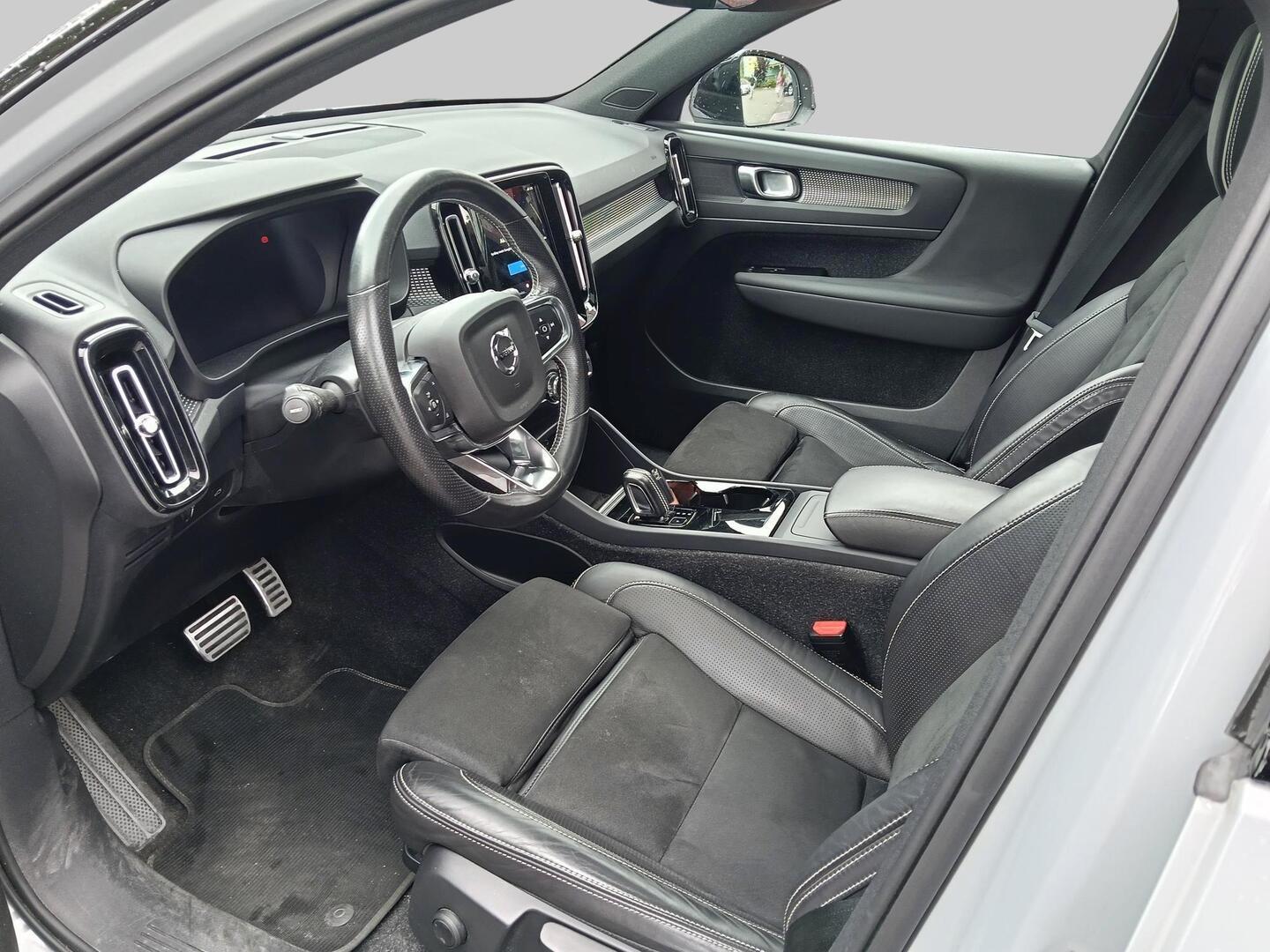 Volvo XC40 P8 AWD Business R-Design aut 2020, photo 3/3