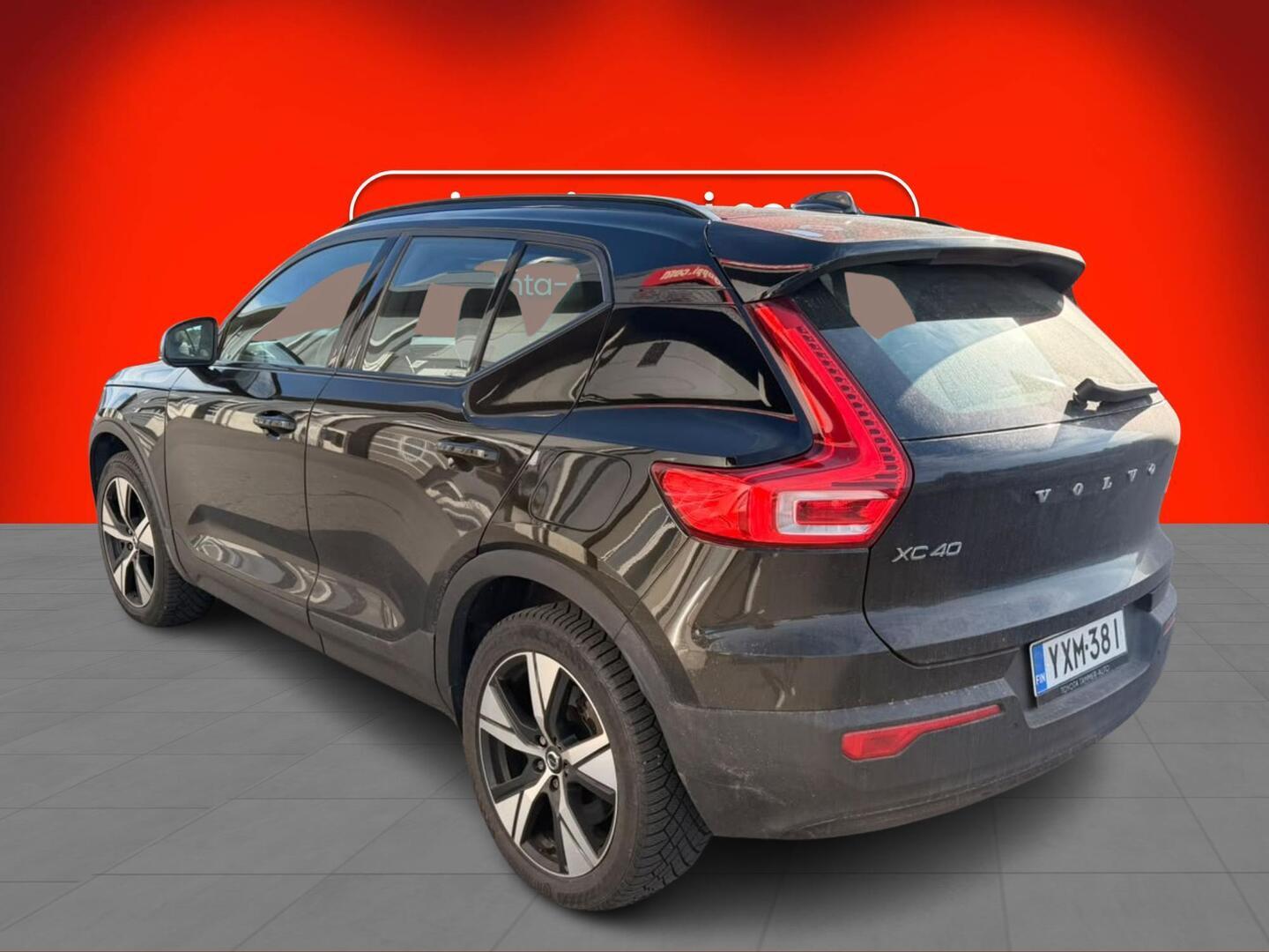Volvo XC40 P8 AWD Business R-Design aut 2021, kuva 2/3