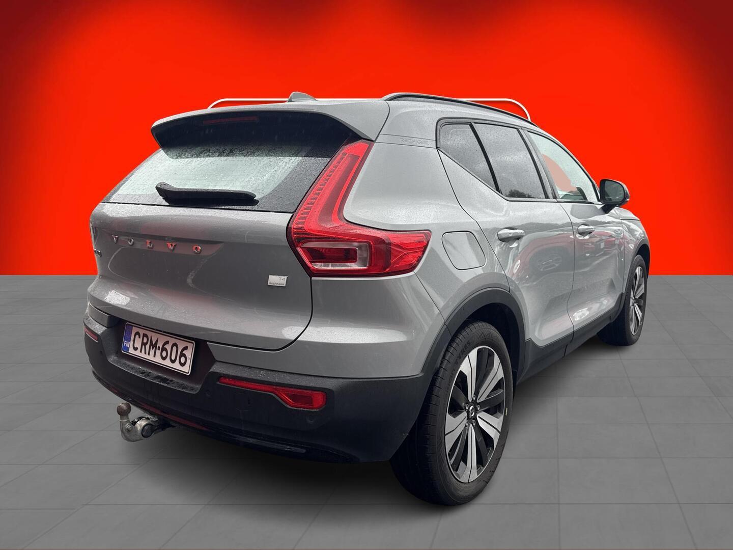 Volvo XC40 T4 TwE Plus Dark aut 2024, kuva 2/3