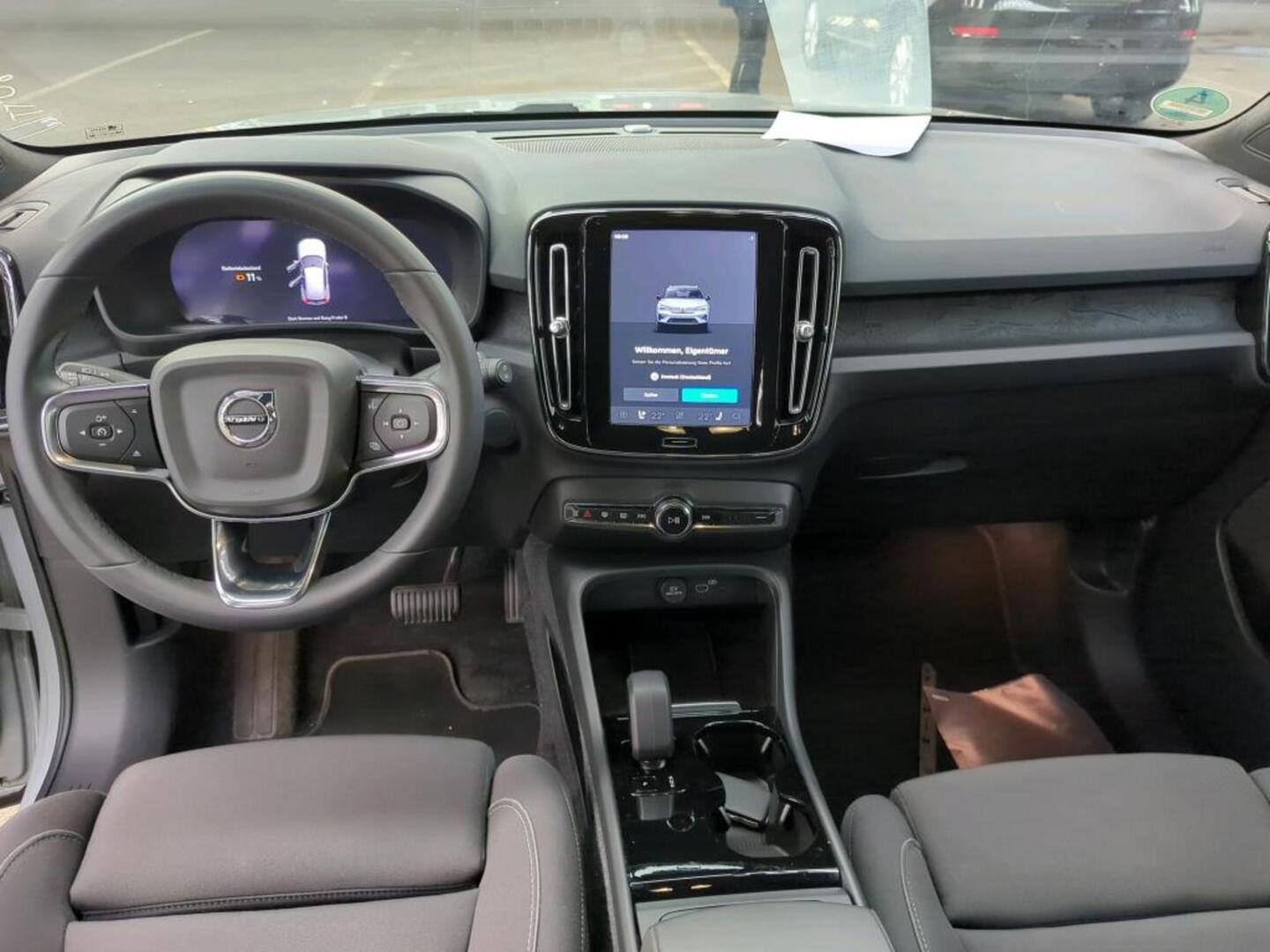 Volvo XC40 2023, kuva 4/5