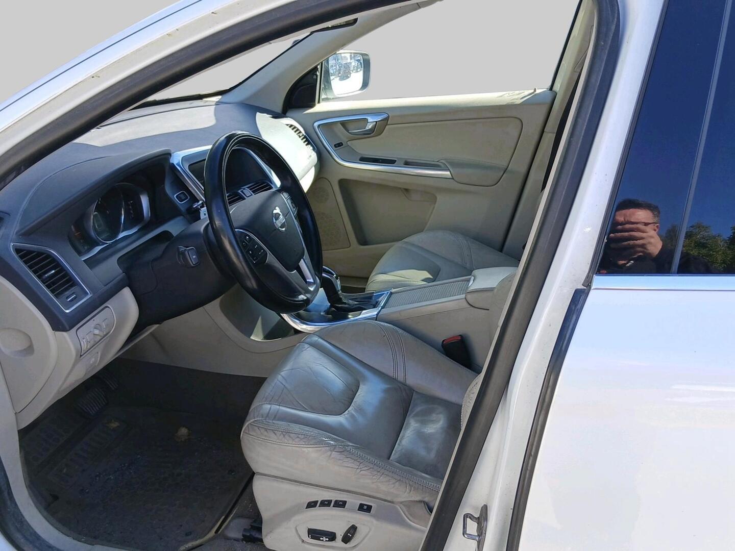 Volvo XC60 D4 AWD Business Summum aut 2013, kuva 3/3