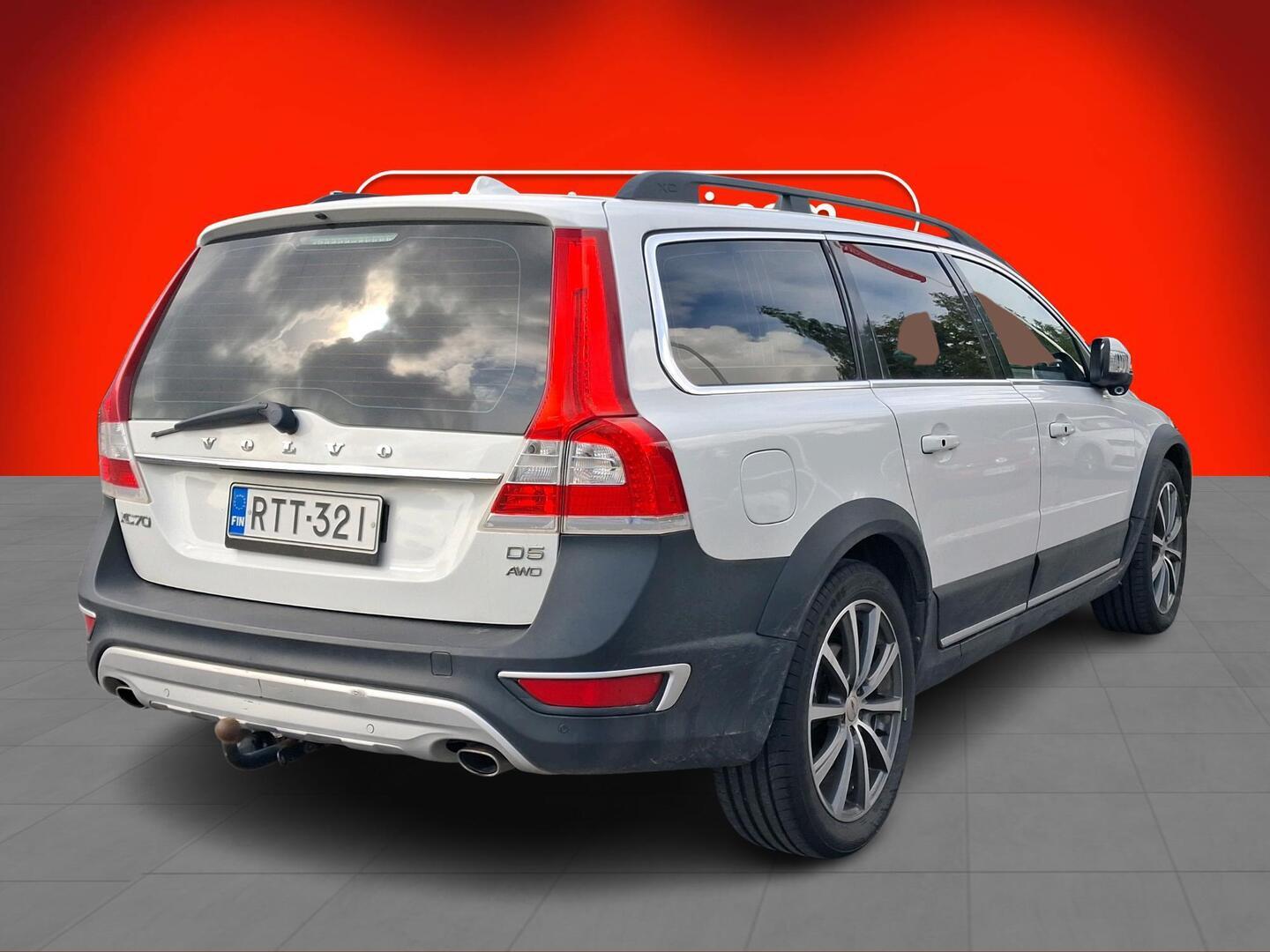 Volvo XC70 D5 AWD Classic aut 2015, kuva 2/3