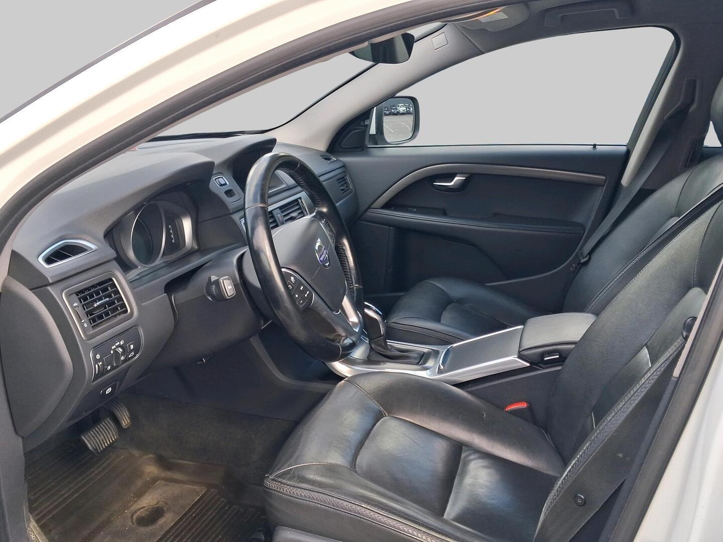 Volvo XC70 D5 AWD Classic aut 2015, kuva 3/3