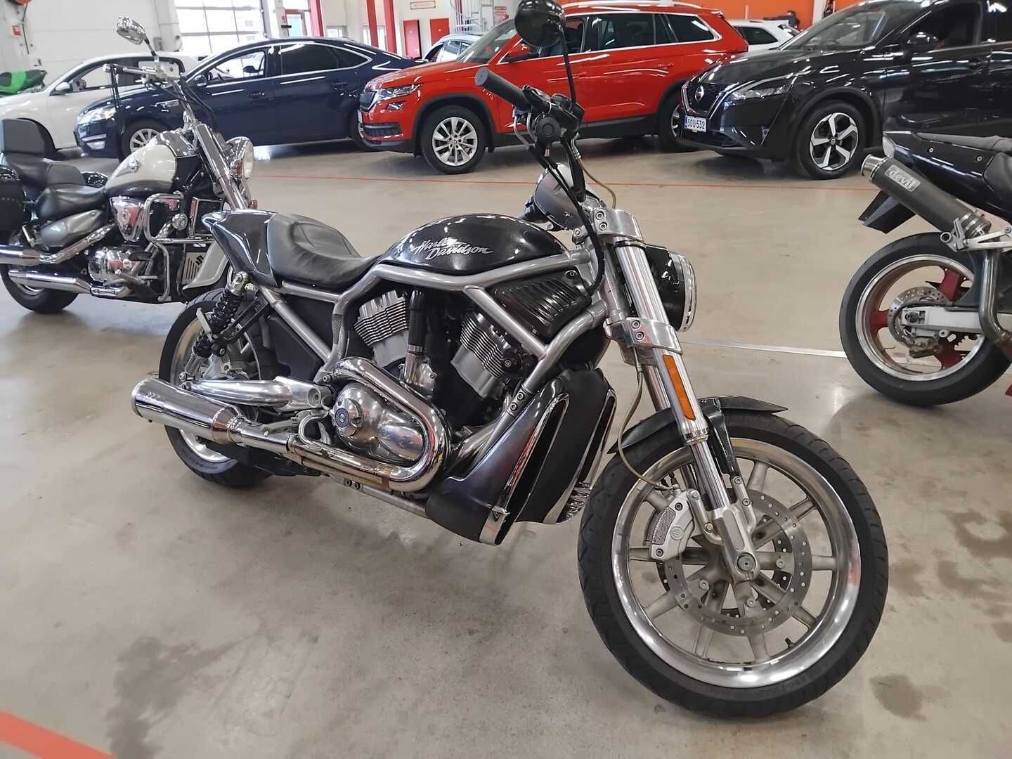 Harley-Davidson VRSC, 2006, 23 tkm - alk. 99 €/kk, GF-152