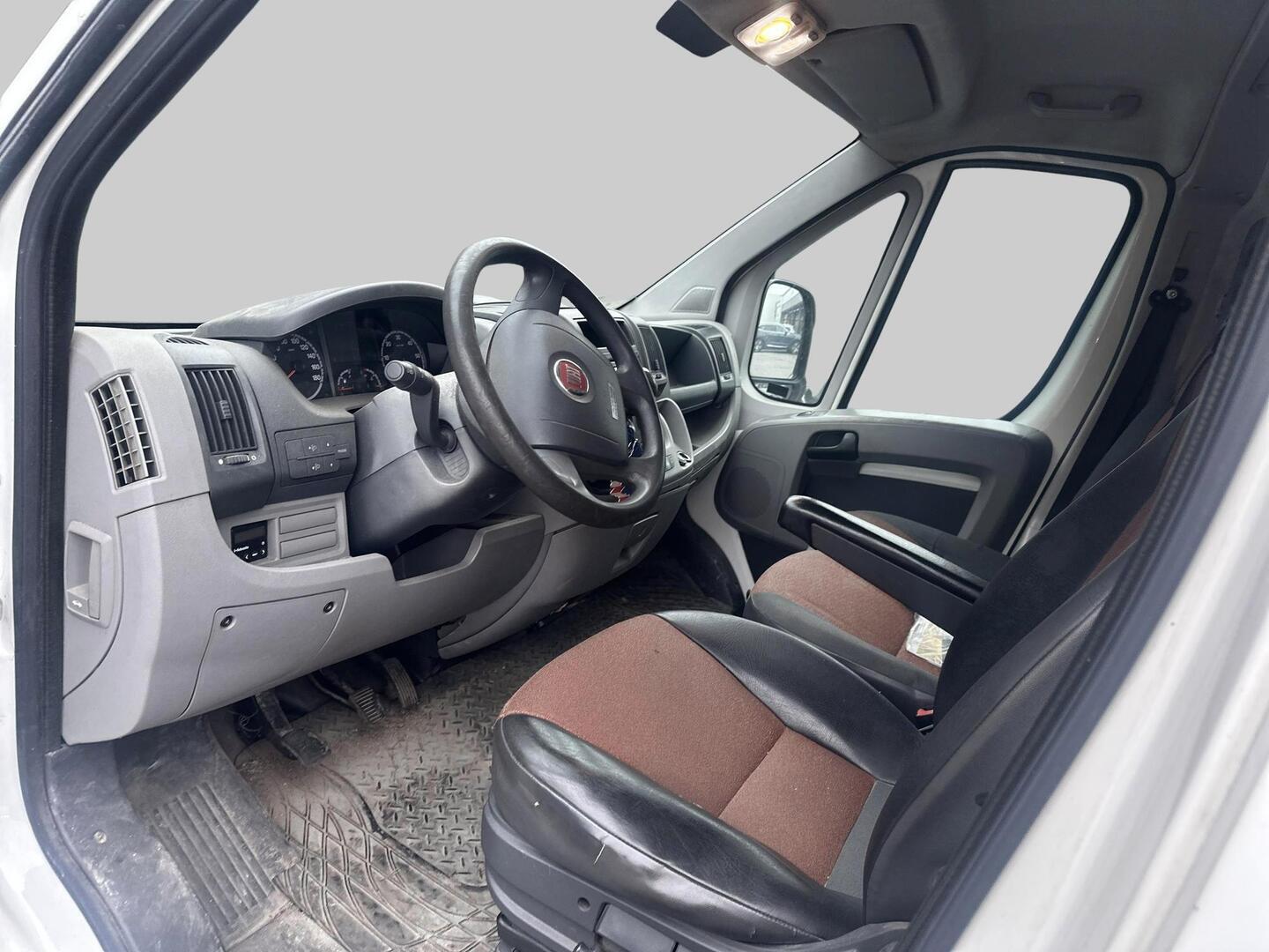 Fiat Ducato 2,3 Multijet 10 m3 (H1L2) 2010, bild 3/3