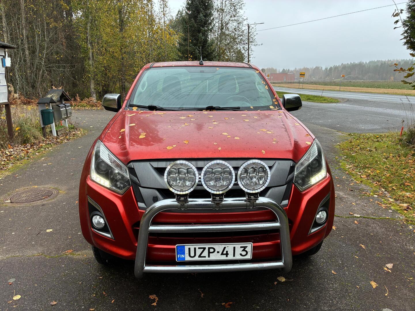 Isuzu D-Max Space Cab 1,9 TDi 4WD 6MT LS 2017, bild 2/3