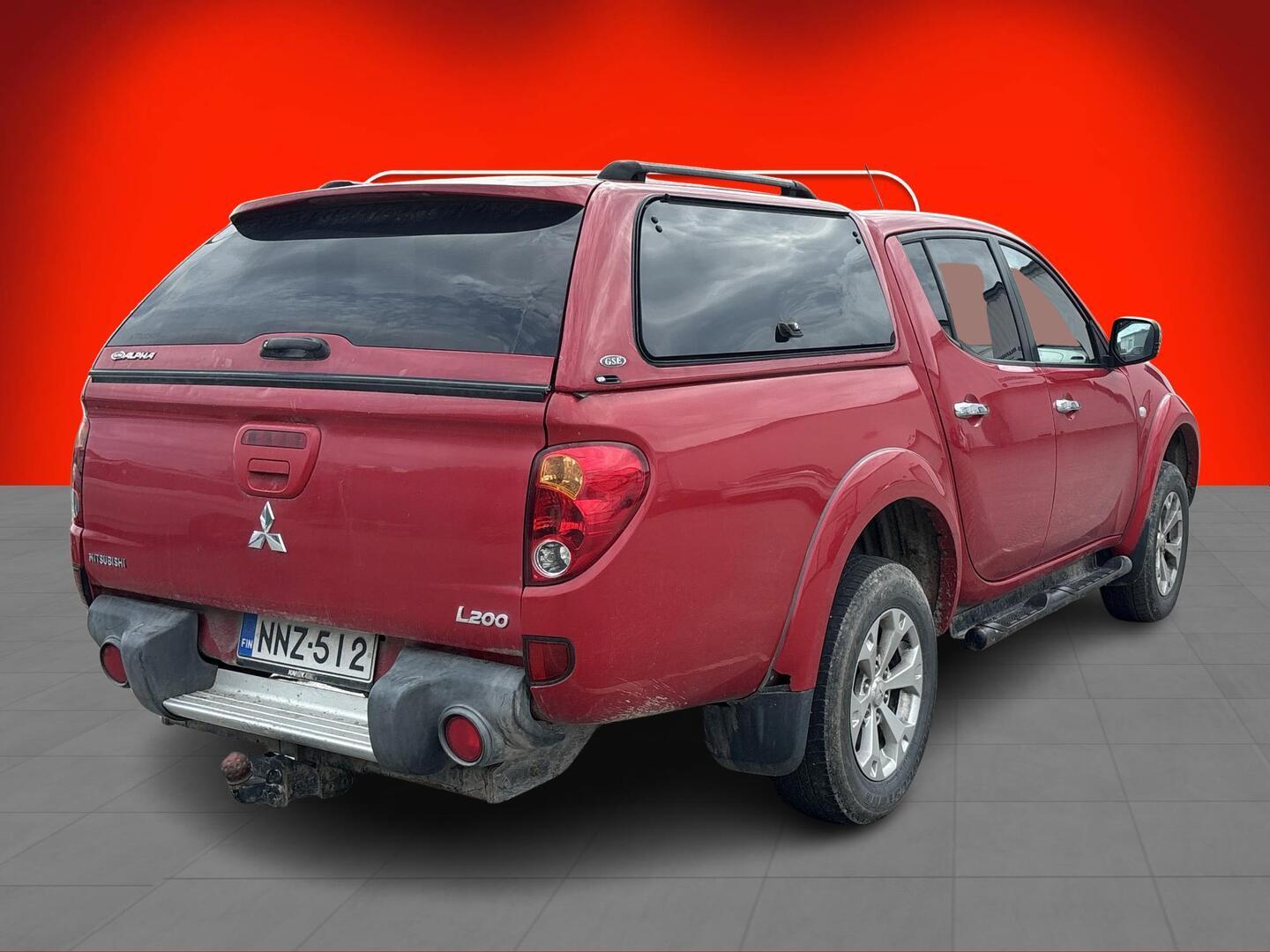 Mitsubishi L200 Double Cab 2,5 2012, kuva 2/3
