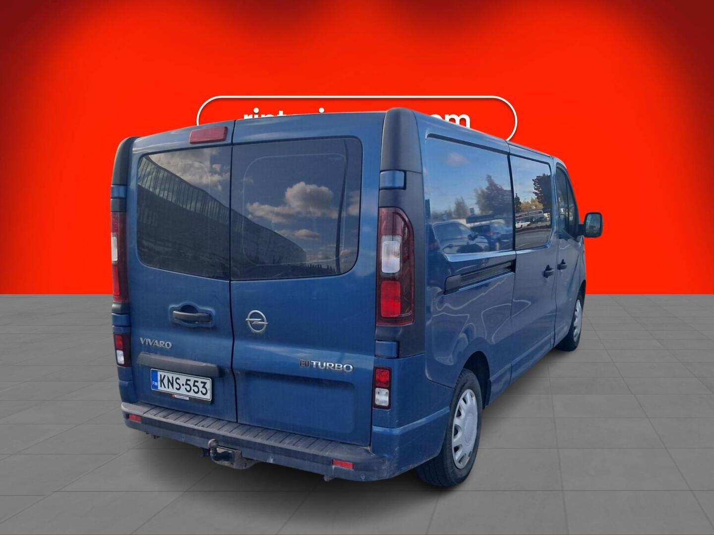 Opel Vivaro 2016, kuva 2/3