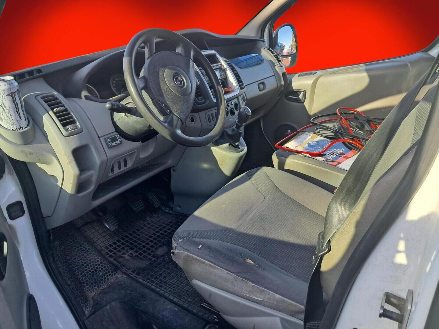 Opel Vivaro 2014, kuva 3/3