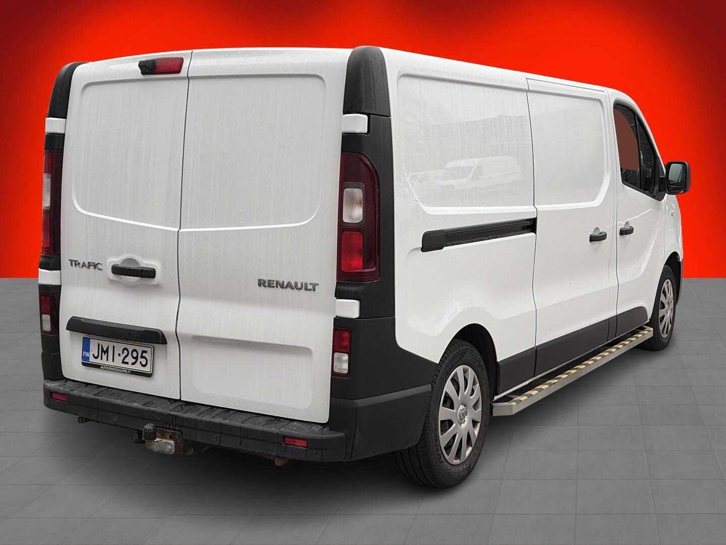 Renault Trafic 2021, kuva 2/3