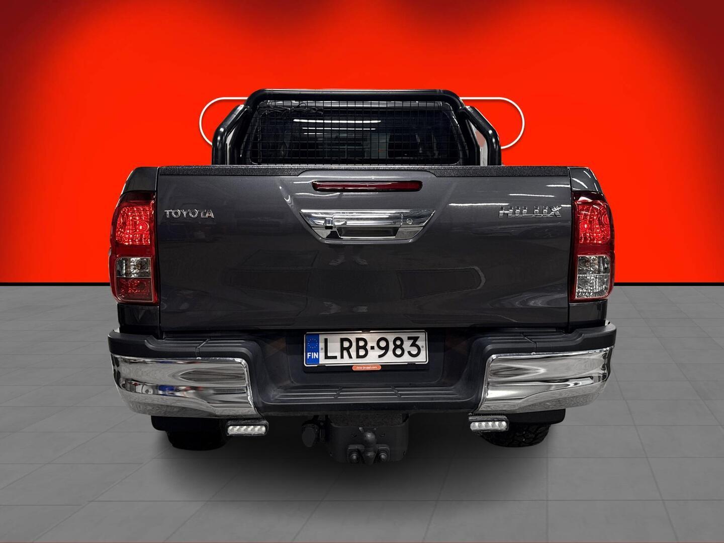 Toyota Hilux 2021, kuva 6/24