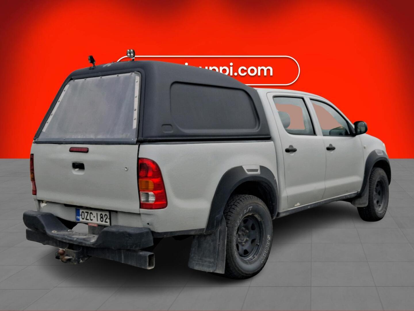 Toyota Hilux 2010, photo 2/3