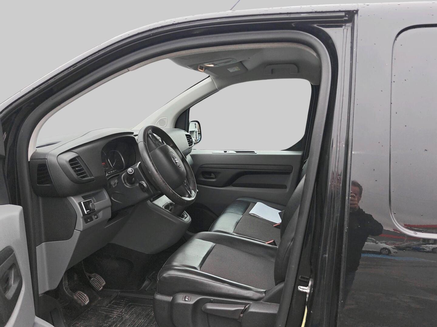 Toyota Proace L2 2,0 D 120 2018, kuva 3/3