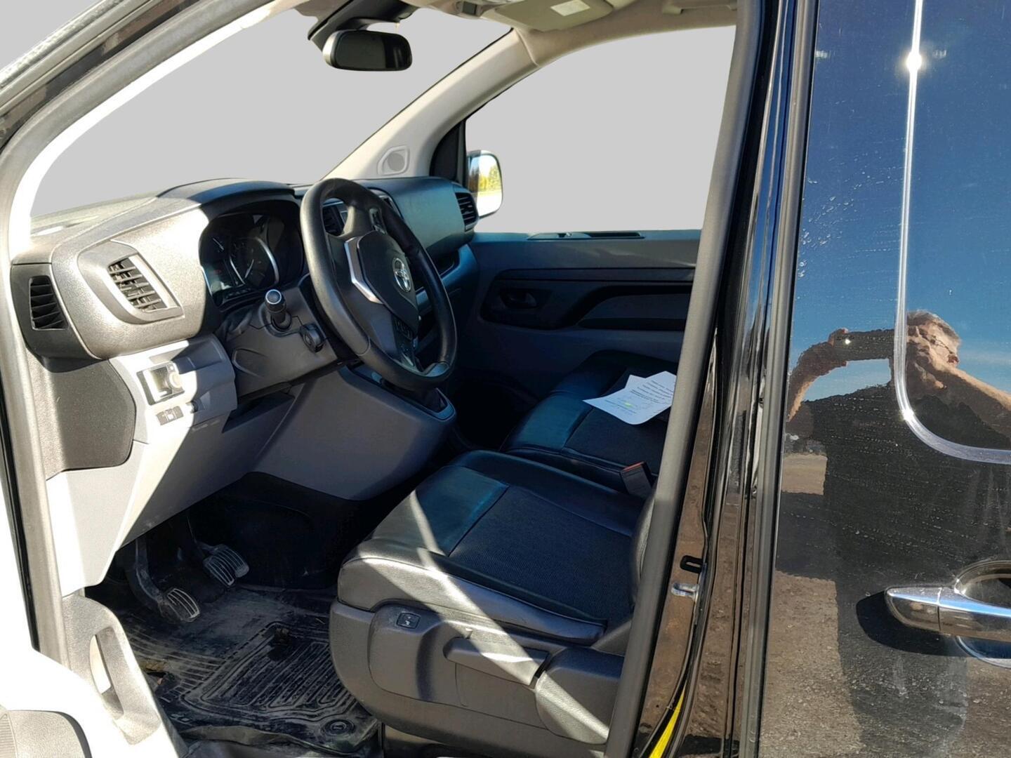 Toyota Proace L1 2,0 D 120 5-ovinen 2019, photo 3/3